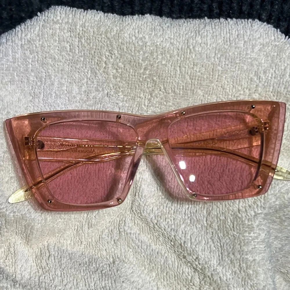 Alexander McQueen Sunglasses Women OS Pink AM0361S Cat Eye Studded‎ Luxury Italy